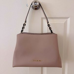 Micheal Kors Shoulder bag